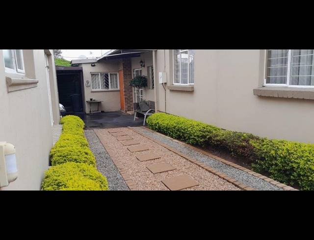 1 BEDROOM PROPERTY TO RENT IN PRIMROSE